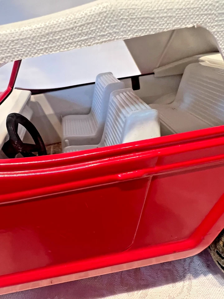 Tonka 1970 Nº Sedán convertible Jeepster rojo 2245 - Jeep - con caja Foto 2 de 4