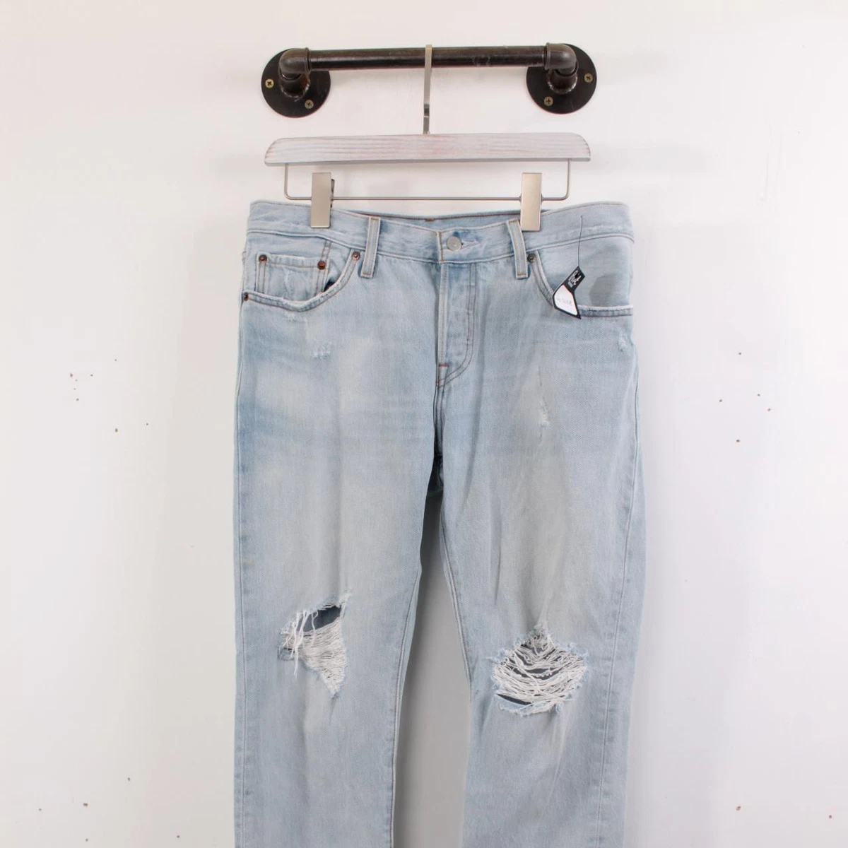 Levi's distressed clearance jeans