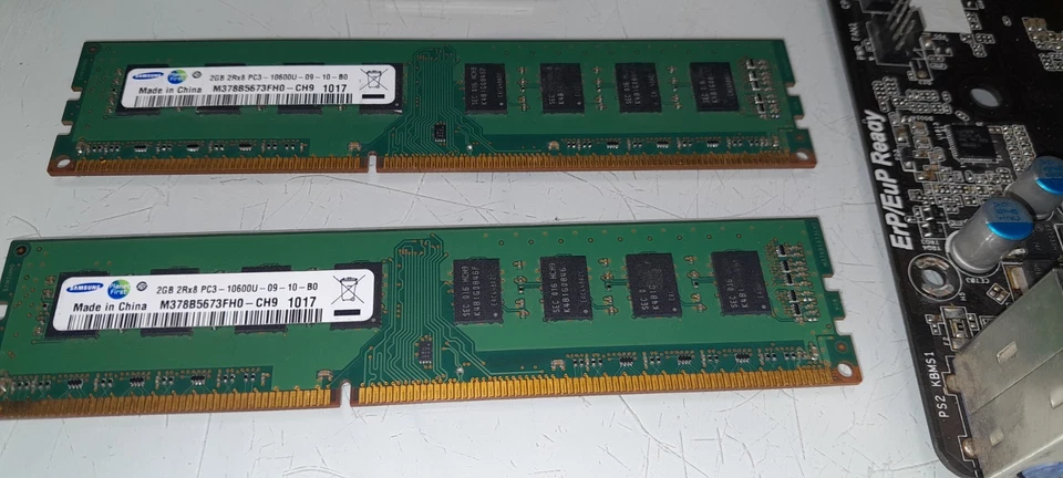 Processore Amd Fx8300 Bulldozer+ 4gb Ram Ddr3+ Regalo Scheda Madre Am3+ - Immagine 2 di 3