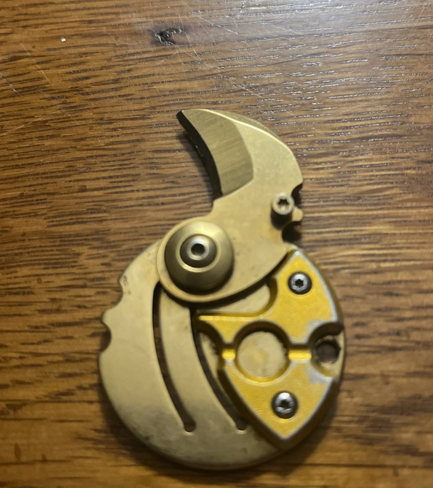 Cuchillo de bolsillo para monedas llavero colgante táctico al aire libre mini garra plegable EDC camping Foto 2 de 4