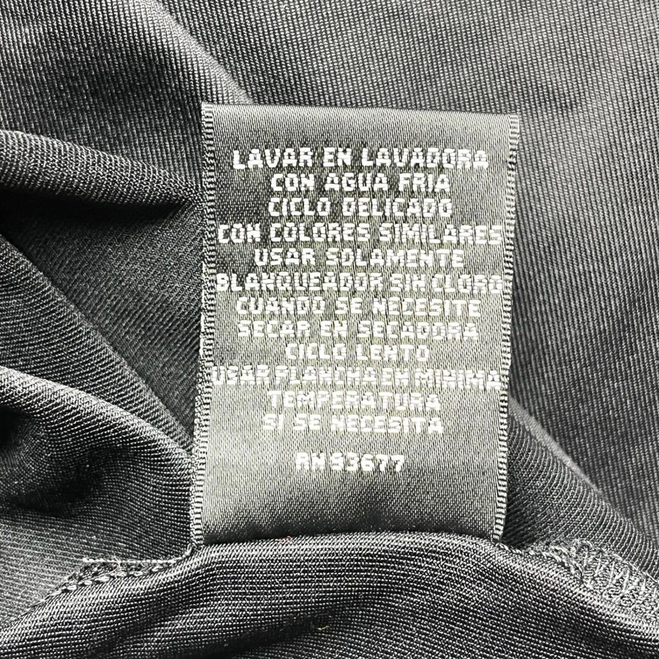 Camiseta Top East 5th Essentials Petite Grande Negra Cuello en V Manga Corta Básica Foto 4 de 4