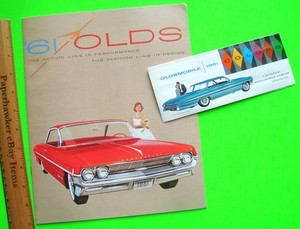 1961 OLDSMOBILE DLX 32-pg COLOR CATALOG + BONUS Brochure CONVERTIBLES Super 88