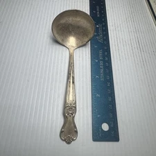 International Silver Old Company SIGNATURE  Silverplate Solid Serving Ladle
