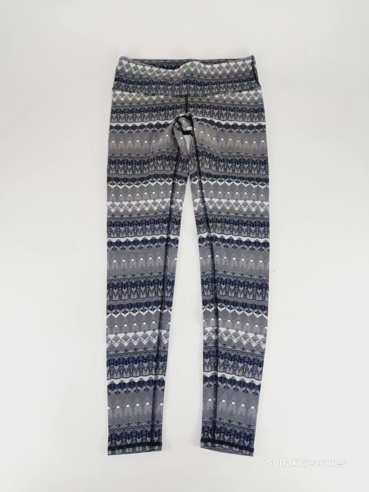 alo-yoga low rise geometric yoga leggings