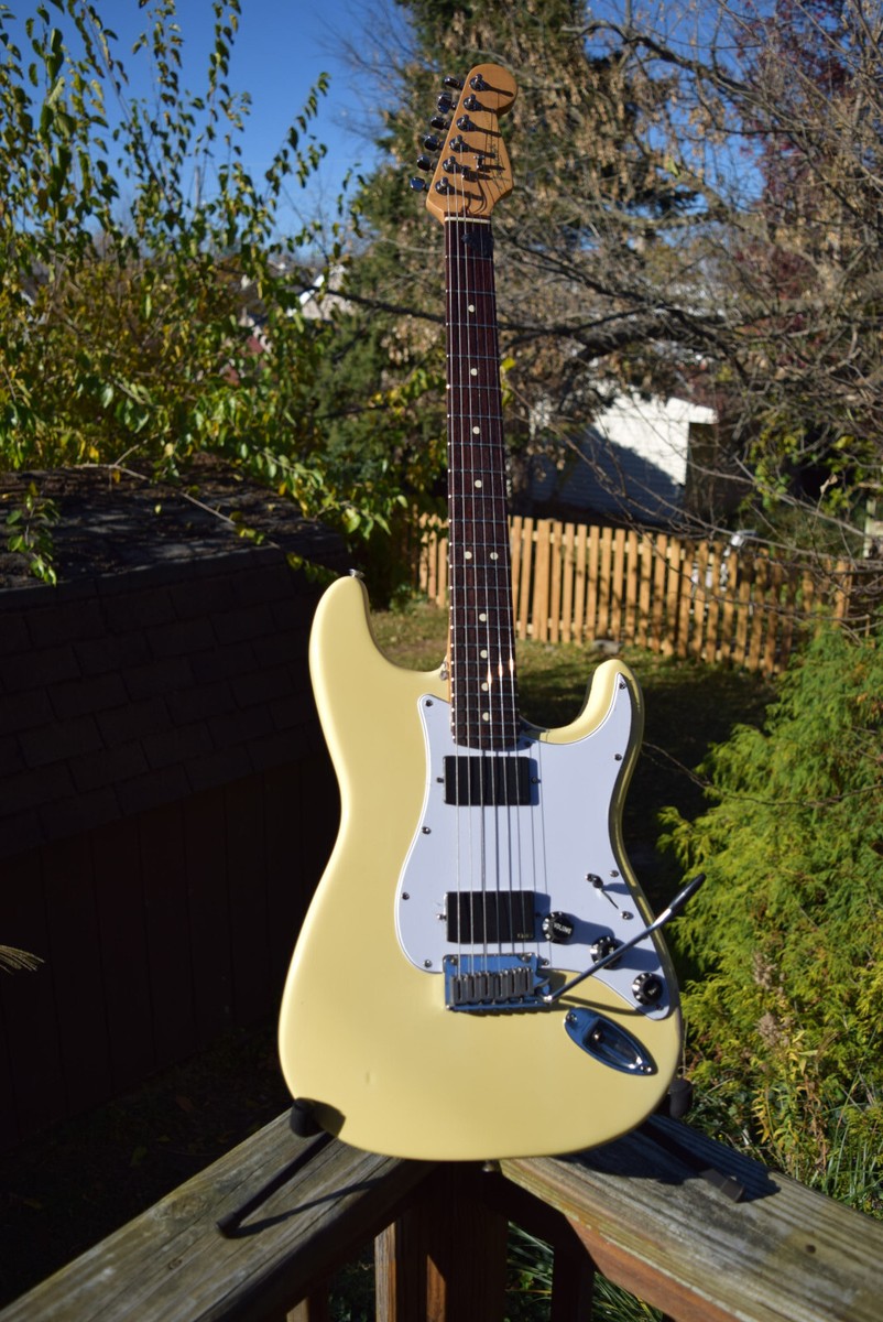 1996 Fender American Standard Stratocaster- EMG 81/85 - HSC