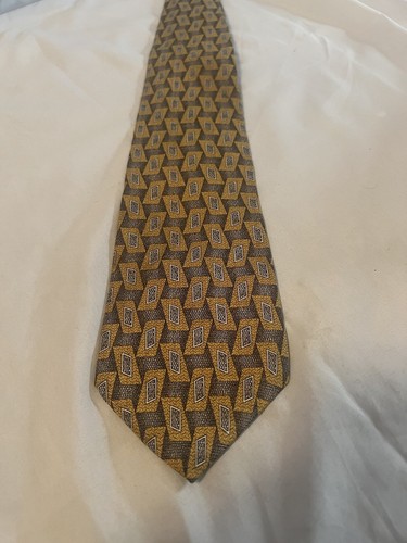 Guess Yellow/Beige/Ivory Geometric 100% Silk Tie Necktie Made in USA 56"x3.75" - Picture 3 of 8