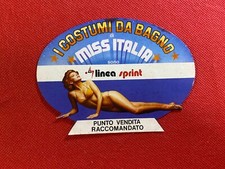 (Z22) LINEA SPRINT COSTUMI BAGNO MISS ITALIA - ADESIVO Vintage Sexy girl 11x8 cm