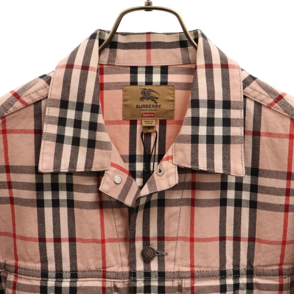 SUPREME 22SS Burberry Denim Trucker Jacket Denim Trucker SUPREME 22SS Burberry Denim Trucker Jacket Denim Trucker