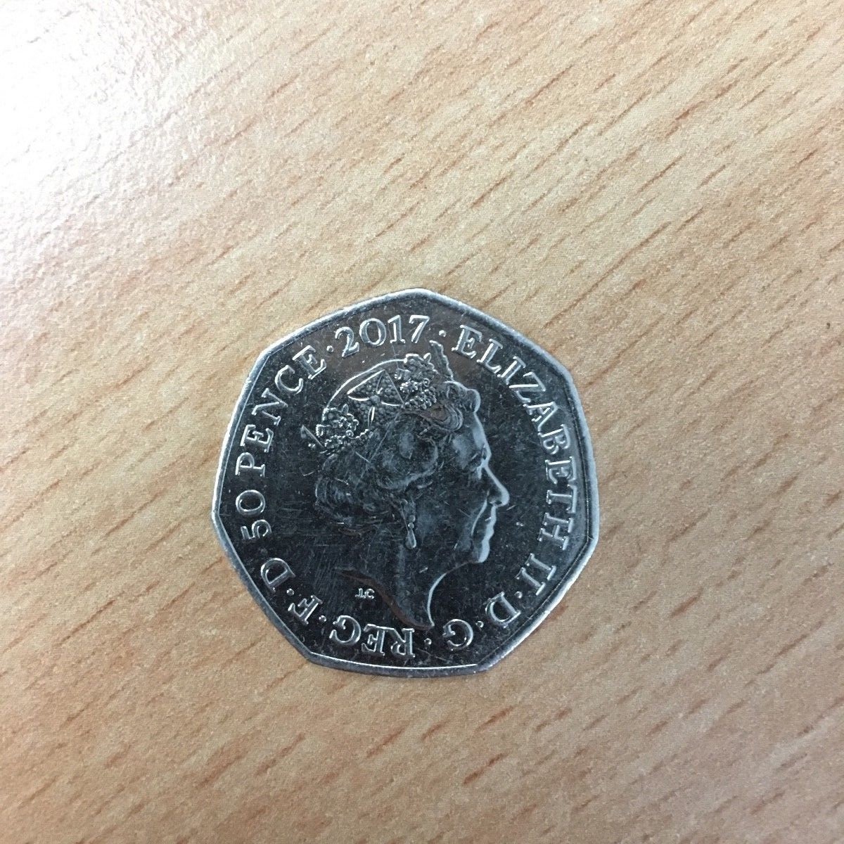 希少　ベンジャミン・バニー 　50ペンス硬貨 　2017年 ベンジャミンバニー 50ペンス コイン 2017年 イギリス 記念硬貨 - メルカリ