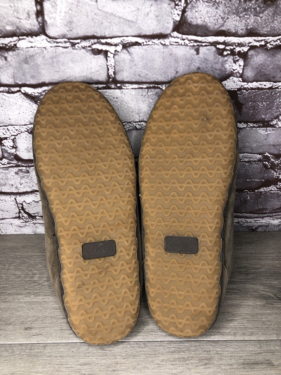 Clarks Taupe Suede Moccasin Comfort Plaid Lined House  display picture 1