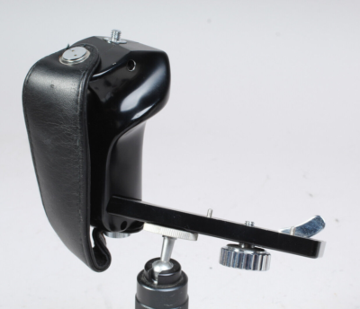 MAMIYA LEFT SIDE HAND GRIP W SHUTTER RELEASE FOR M645 C330 RB67