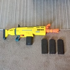 NERF Fortnite Scar Yellow Dart Blaster 4 MAGAZINES
