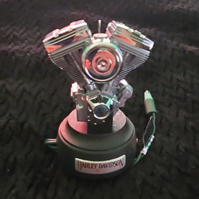 Harley-Davidson V-Twin V2 Engine Figurine Desk Clock Display Light w/ Cord