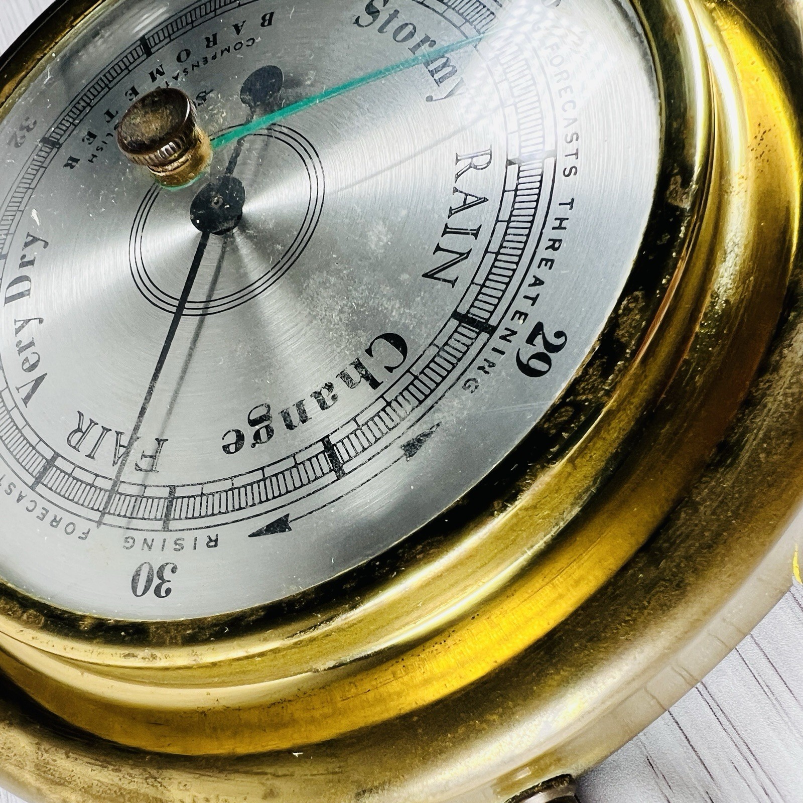 Vantage Barometer Swift Pilot Marine Rain Change Fair Compensated English Decor