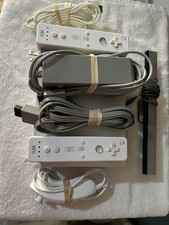 Nintendo Wii Video Game Console RVL-001 White With Cords Controller And Nunchuck