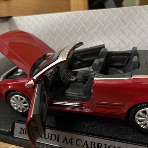 Kid Connection 1/18 Scale Diecast 1806 - 2004 Audi A4 Cabriolet - Red - 第 7/10 張圖片