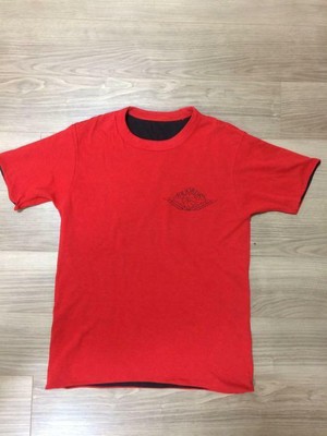 red jordan tee
