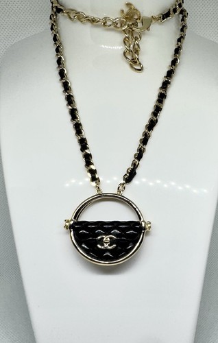 CHANEL Micro Bag B23C Quilted Bag Leather Necklace Pendant - Picture 3 of 4