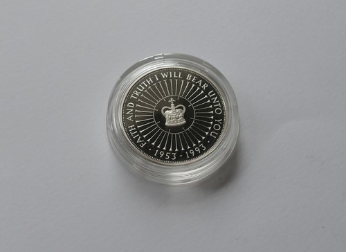 Faith and Truth / Großbritannien 5 Pounds 1993 PP , Silber ~ Elisabeth II. - Bild 2 von 2