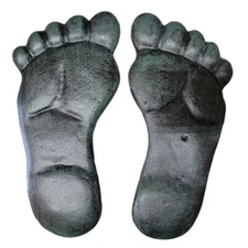 Cast Iron Footprint Stepping Stones - Garden Pathway Decor - Set of 2 Feet