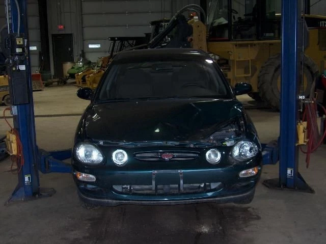 Chasis transmisión ECM tablero izquierdo encima de la caja de fusibles se adapta a 00-01 SEPHIA 41772 Foto 4 de 4