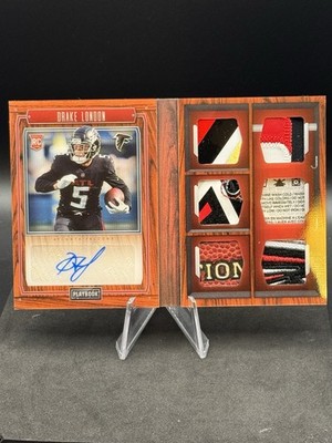 2022 Playbook Drake London Rookie Signature Locker Prime Auto /25 RC Booklet