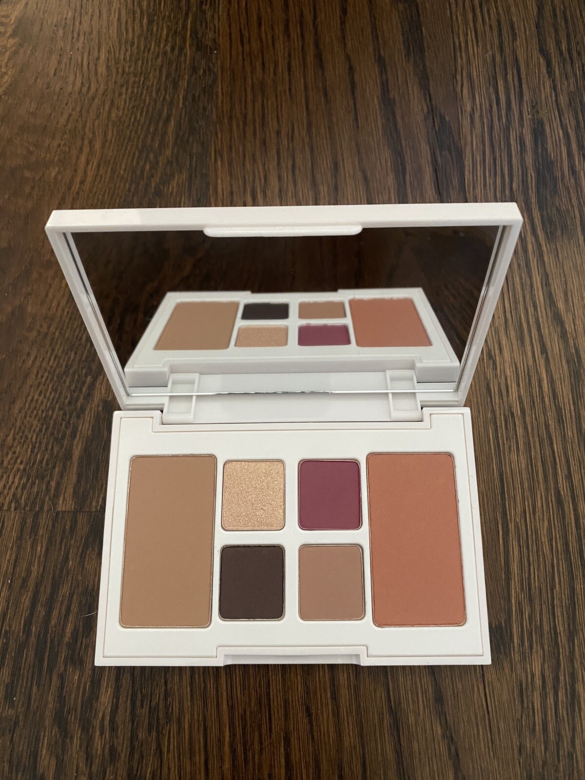Laura Geller Montauk Escape Face Palette New With Box