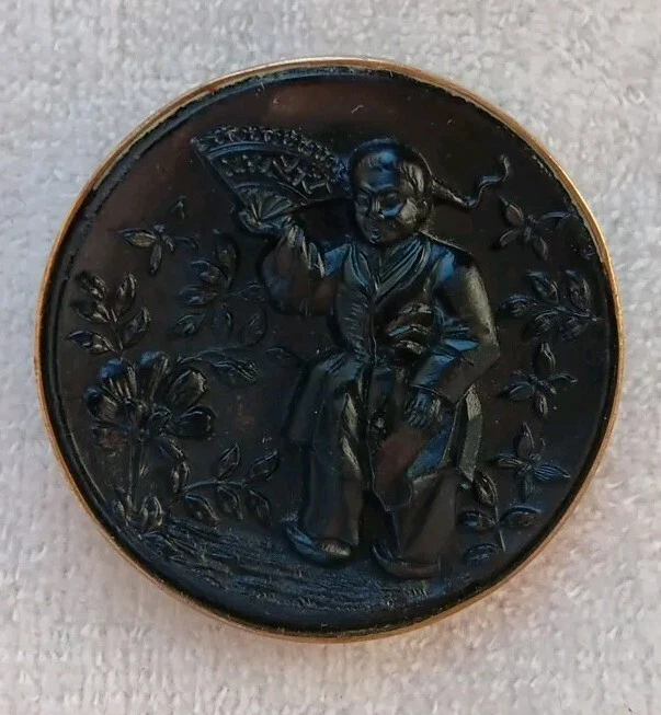 Antique NETSUKE Manju Japan Japanese Samurai & War Fan Brooch 10K RGP Jet Glass - Image 2 of 4