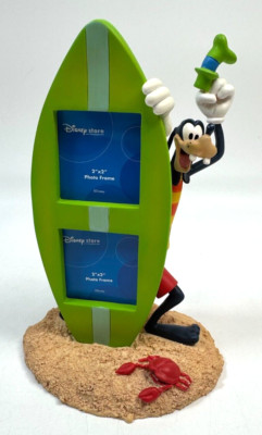 NEW Surfboarding Goofy 7  Figurine By Disney Store Two 2 x2  Photo Frames w/ Box
