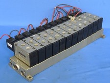 SMC Manifold with 12x SMC NVFS3130-5G-02T Pneumatic Solenoid Valves DC21-26V