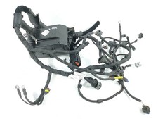 Maserati Ghibli S AWD 3.0 Auto 2014 Engine Bay Fuse Box Battery Relay Right Side