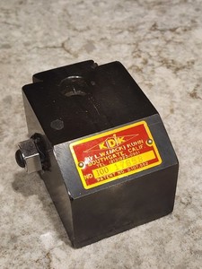 KDK QUICK CHANGE TOOL HOLDER  NO. 100 - Jack Kuhn   OFFERED AS SHOWN