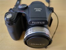 FujiFilm FinePix S800 digital camera loses settings when batteries changed 