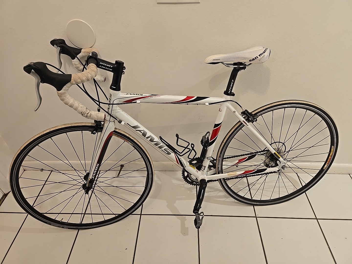 Jamis Ventura Comp Road Bike 7005 T-6. 49cm SST Paddle Shifter RITCHEY Parts