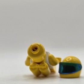 Lego Futuron Yellow Minifigure (SP016) Vintage Space from 6953 6990 6930 6932