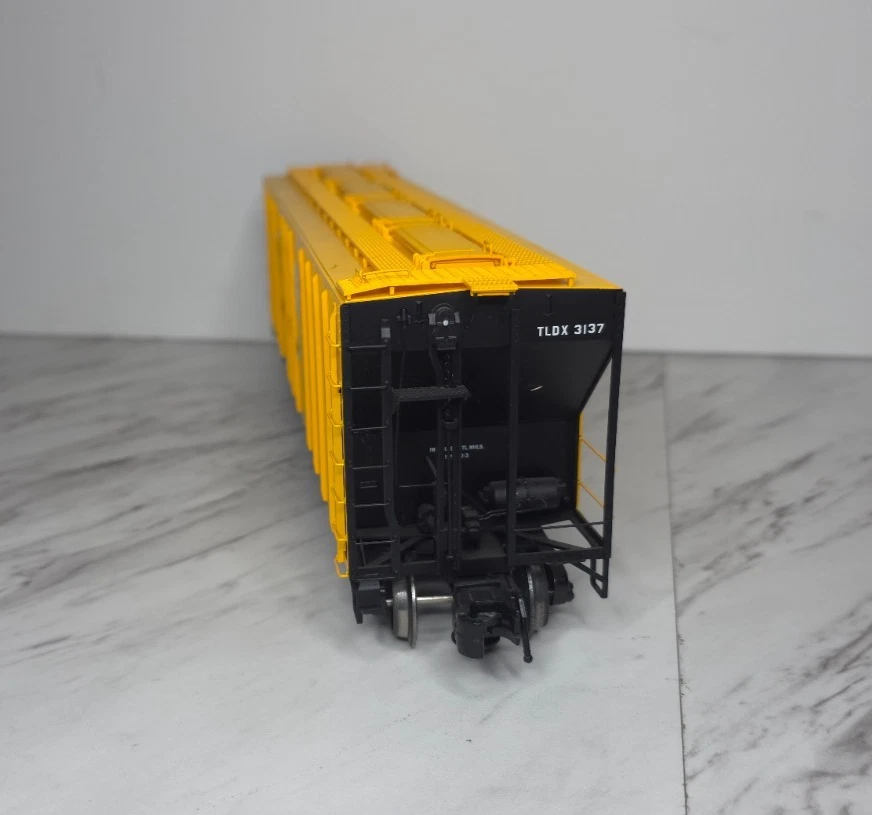 Atlas 6381-1 Wayne Feeds PS-4427 Low Side Covered Hopper 3-Rail W/ BOX *READ* - Image 4 of 4
