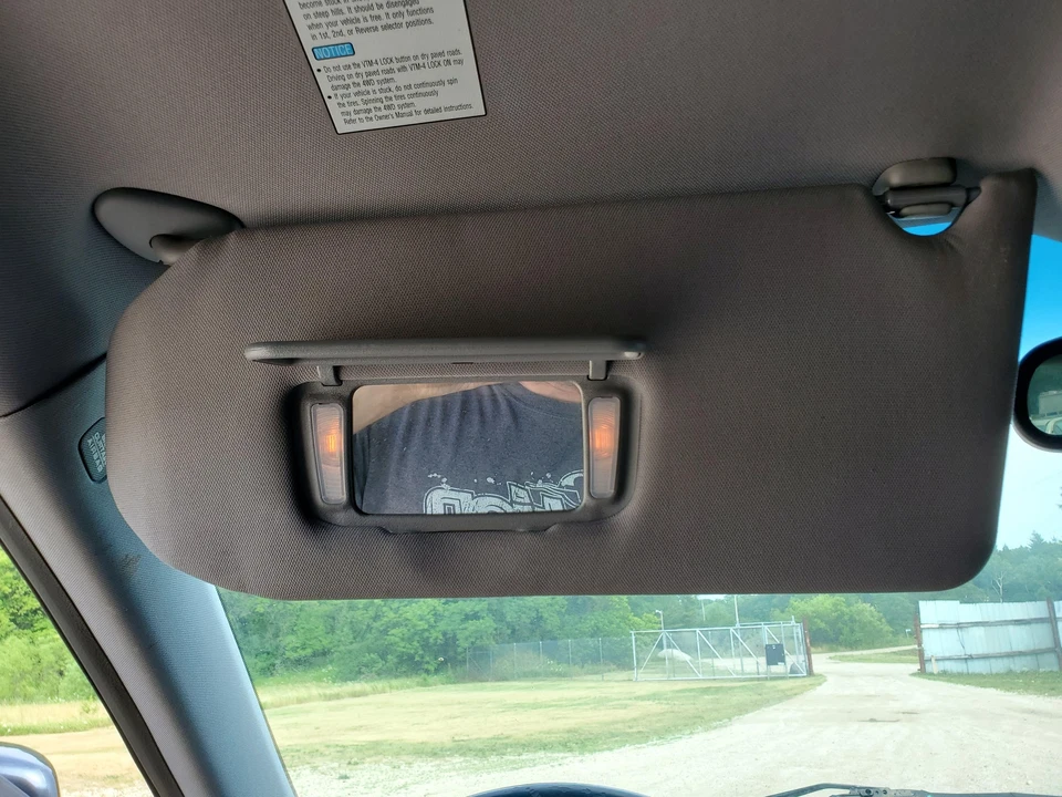 2004-2006 Left LH Sun Visor (gray cloth)(illuminated)  Acura MDX - Image 2 of 4