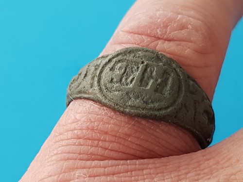 Very rare intact beautiful Post Med. bronze ring. Please read description. L156c