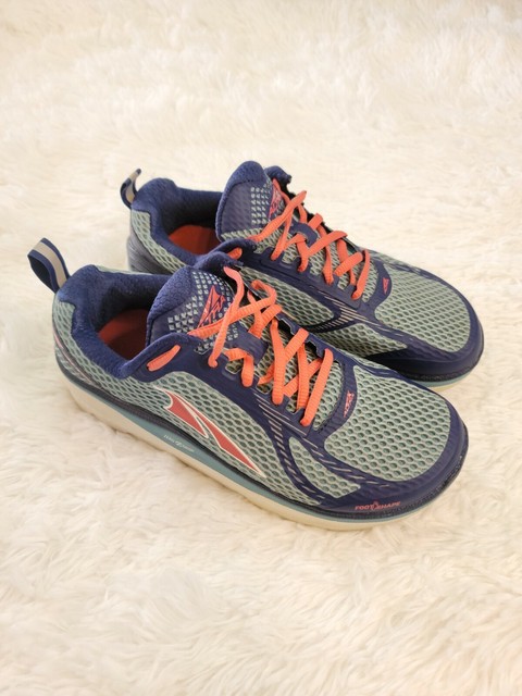 altra women's sneakers