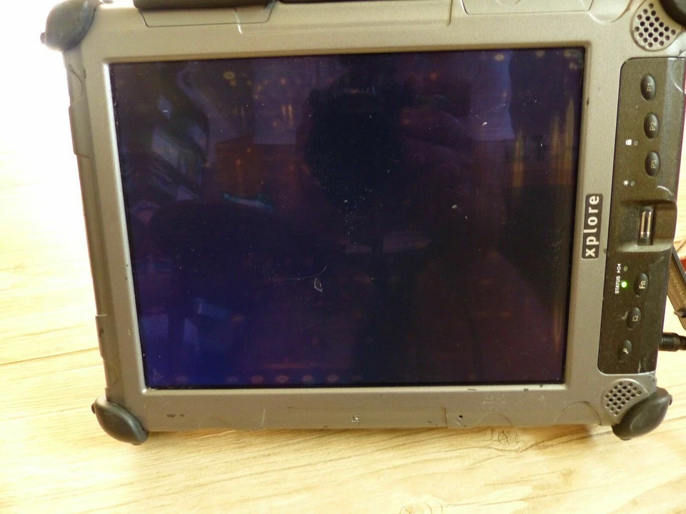 Xplore iX104C5 Rugged Tablet 1.07Ghz i7 ,4GB 80GB SSD !!worldwide shipping!!!! - Image 3 of 4