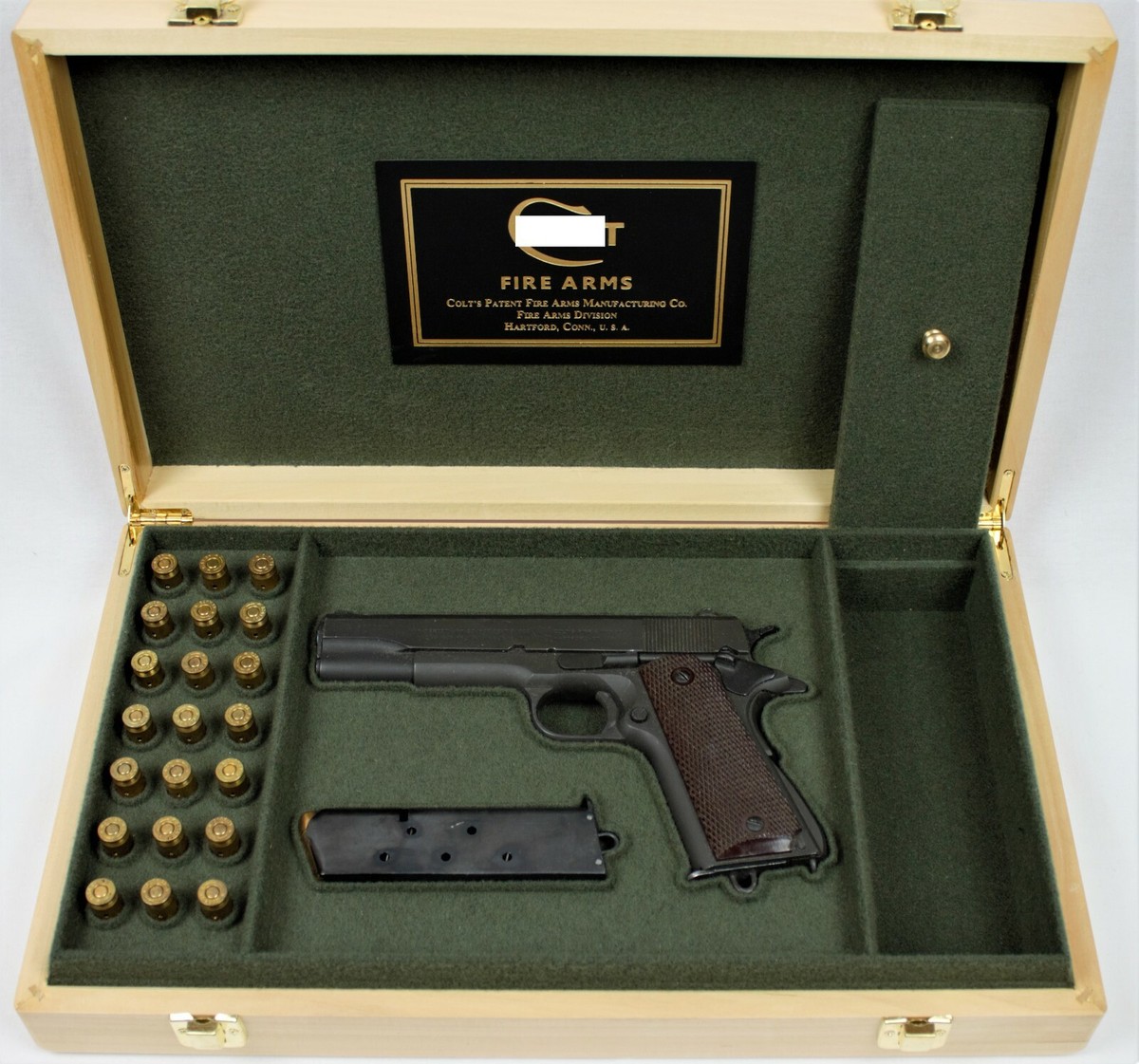 PISTOL GUN PRESENTATION CUSTOM DISPLAY CASE BOX for COLT m1911 A1