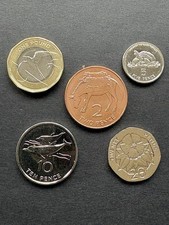 A LOVELY GROUP OF NEW ISSUE ST HELENA  2022 COINS.  BUNC  £1,20p,10p,5p,2p,