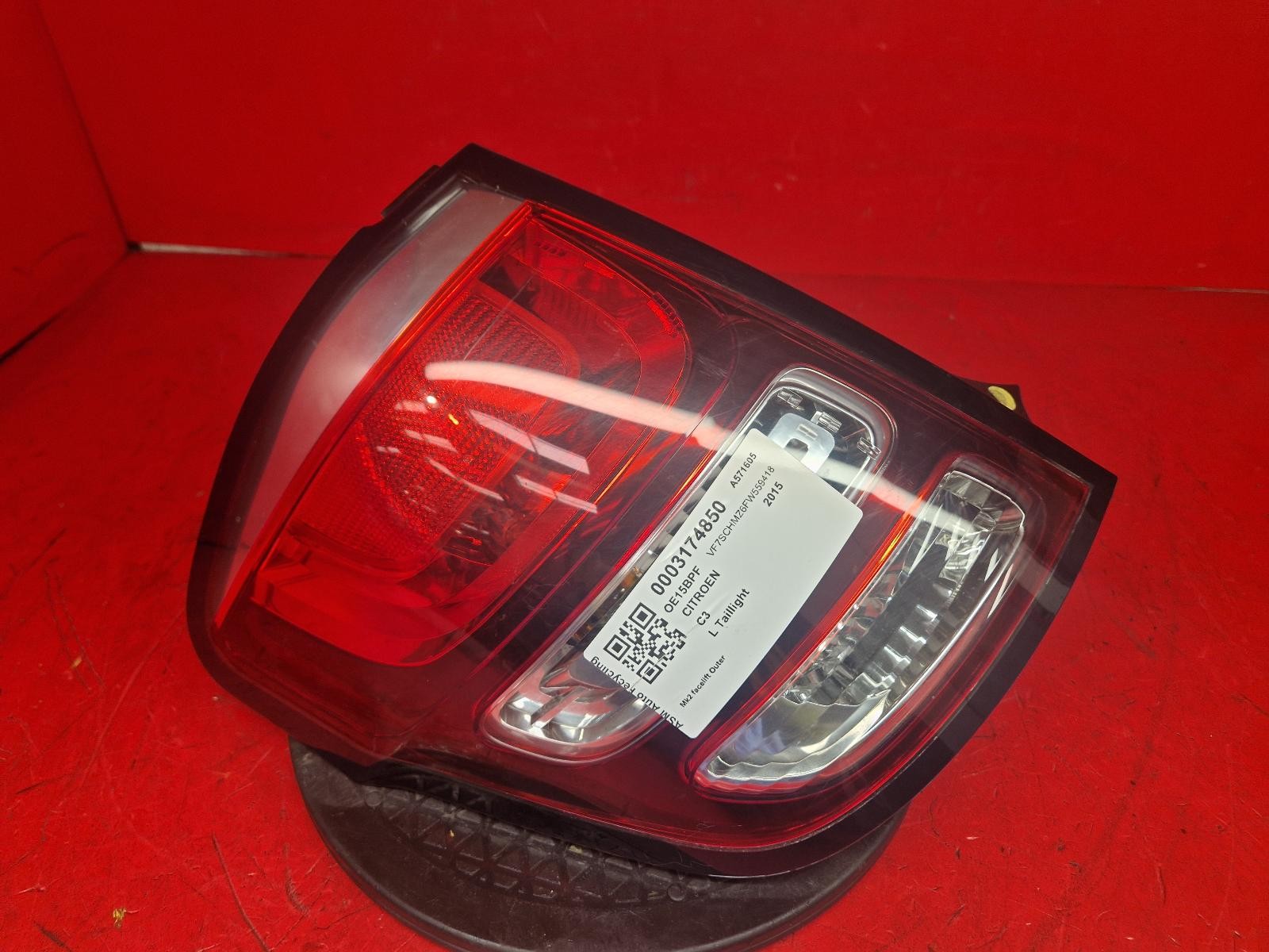 CITROEN C3 TAIL LIGHT PASSENGER SIDE NEARSIDE LH 2015 5 DOOR