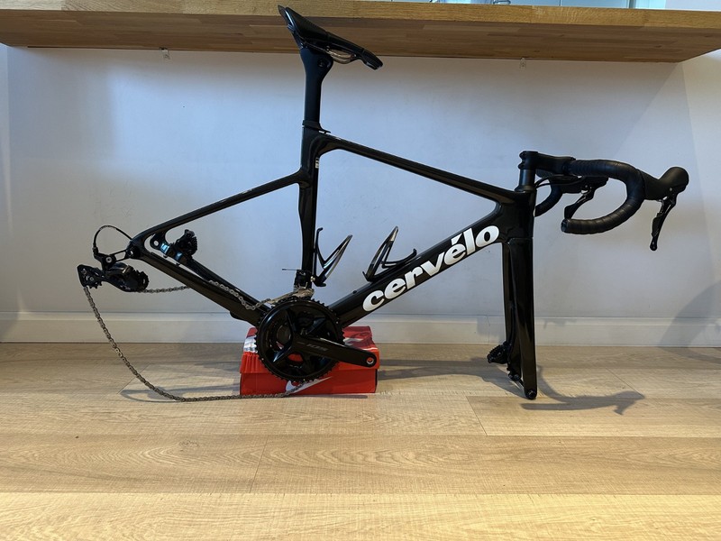 Cervelo Soloist with Shimano 12 Speed 105 Mechanical in Embers Size 51