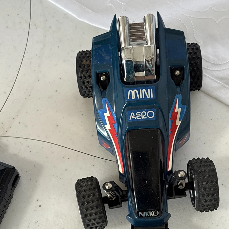 COCHE RC NIKKO TURBO TORNADO VINTAGE DIFÍCIL DE ENCONTRAR AZUL CON MANDO Foto 3 de 4