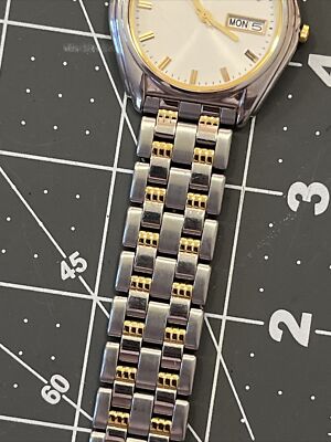Two tone SEIKO MEN'S watch V743-8079 RETRO WORKING QUARTZ WATCH
