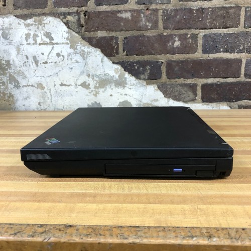 IBM ThinkPad Retro Gaming Laptop Pentium M 1.30GHz 1GB RAM (Windows XP Pro) - Picture 9 of 11