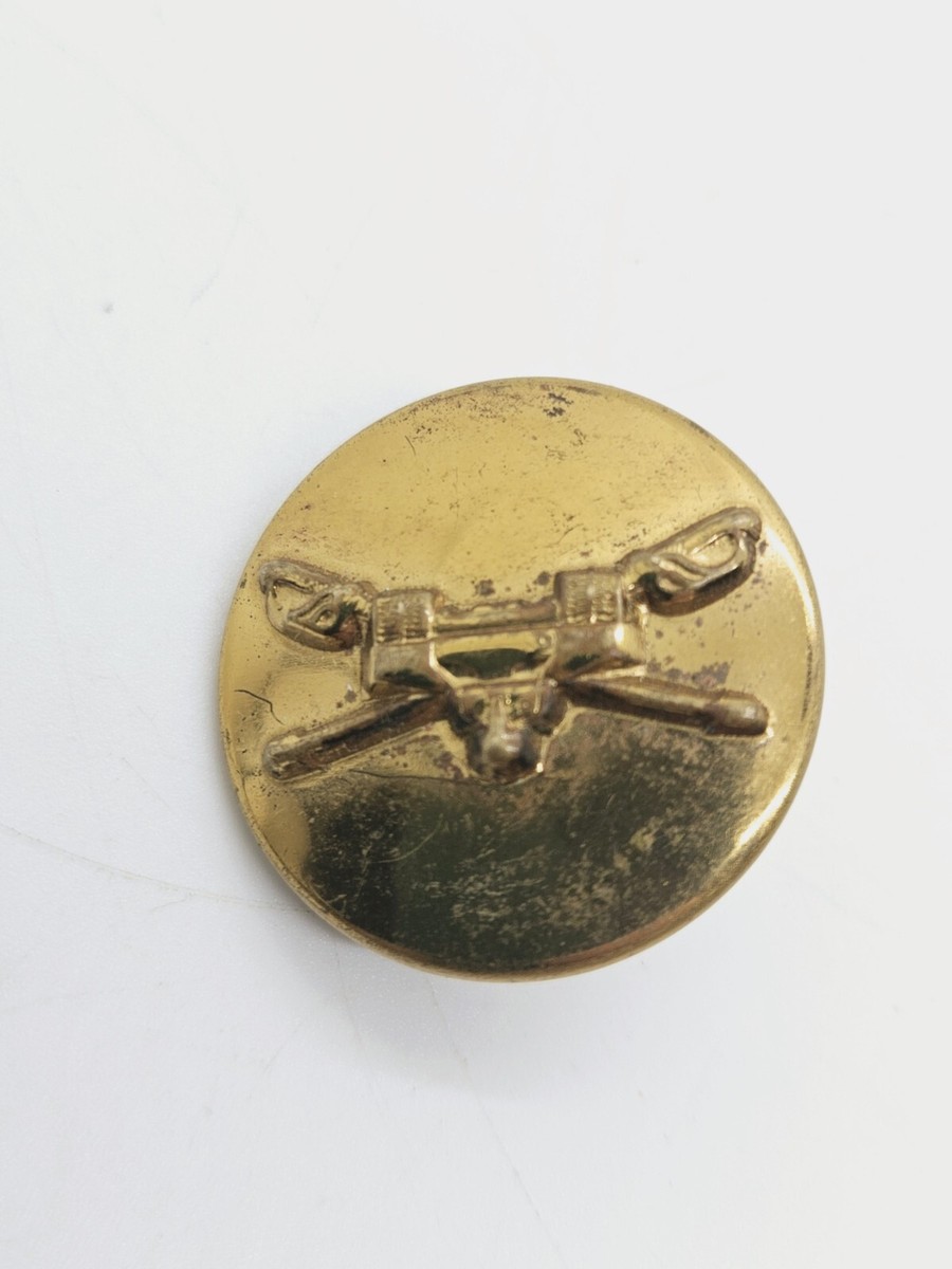 Brass US Military Armored Cavalry Tank Crossed Swords Hat Brass US Military Armored Cavalry Tank Crossed Swords Hat