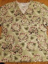 Disney "Bambi" Scrub Top Lg EUC Green