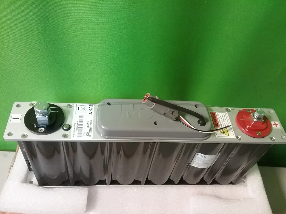 Supercondensador EATON- XLR-16R2507-R Foto 2 de 4